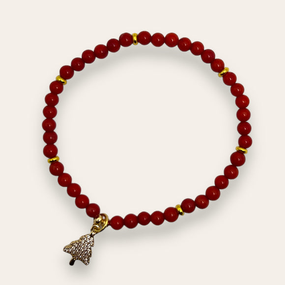 jul Armbånd Red Bamboo Coral med gullfarget rondeller og juletre charm cz