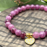 Armbånd Lepidolite med gullfarget hjerte charms cubic zircon